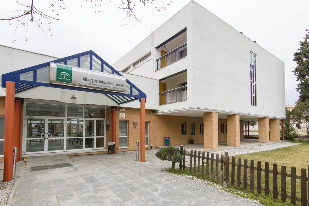 Albergue Inturjoven Sevilla Exteriér fotografie