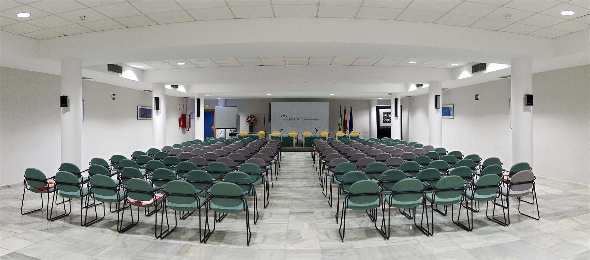 Albergue Inturjoven Sevilla Exteriér fotografie